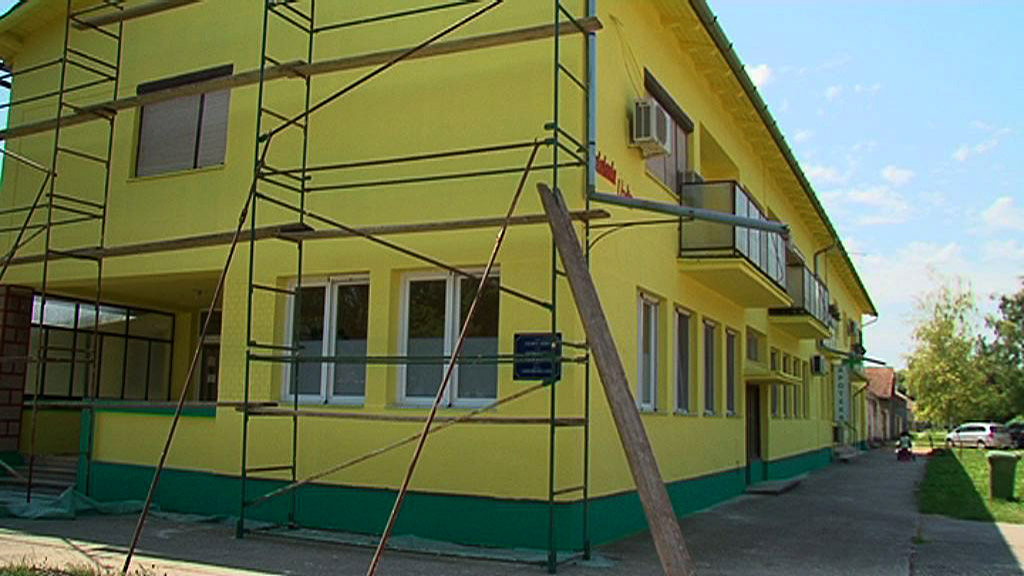 Lucrările la faţada ambulatoriului din Uzdin au fost finalizate!