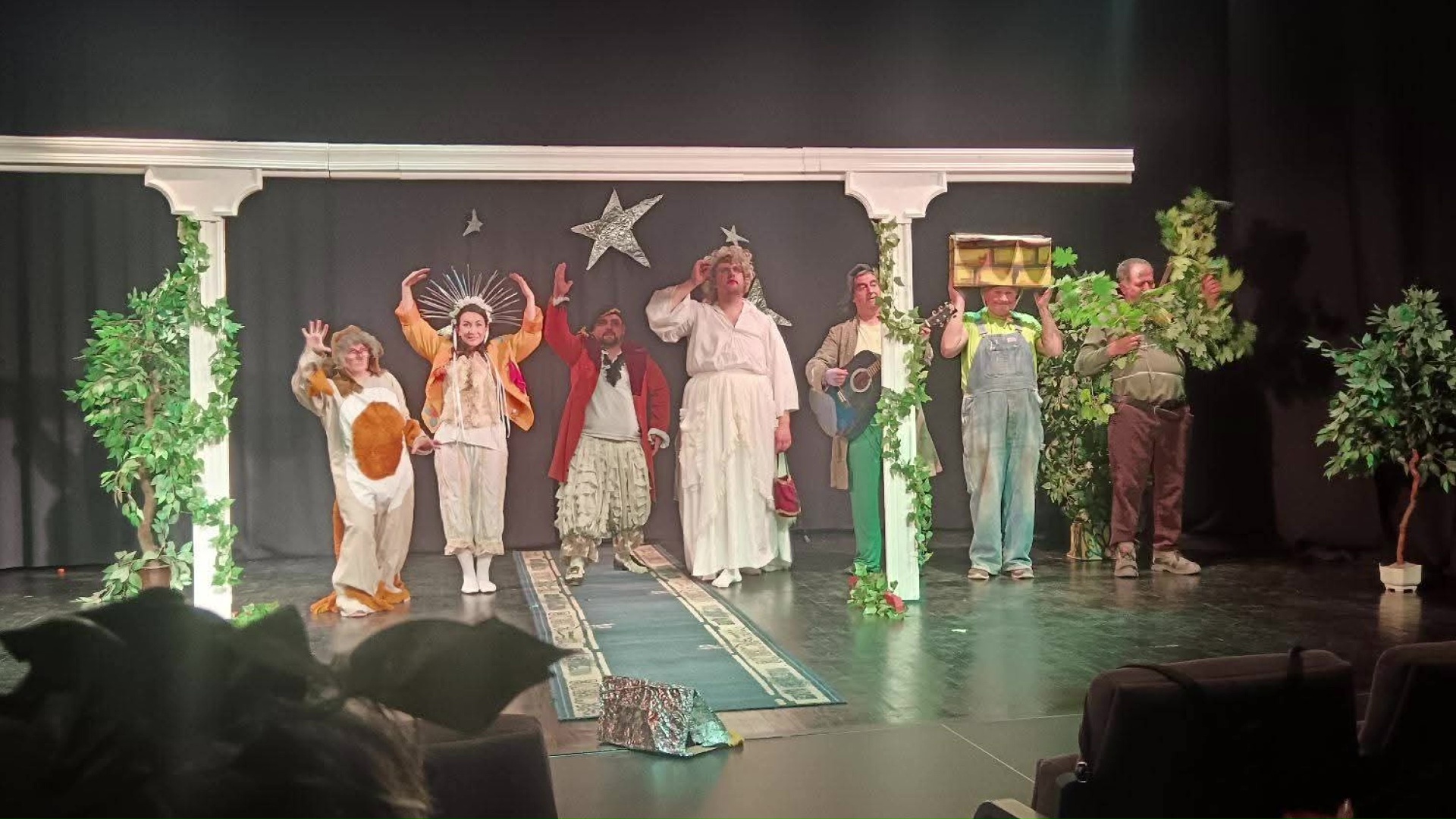 Trupa de teatru „Todor Crecu Toșa” din Uzdin a scris istorie la Festivalul Teatrelor de Amatori din Voivodina!